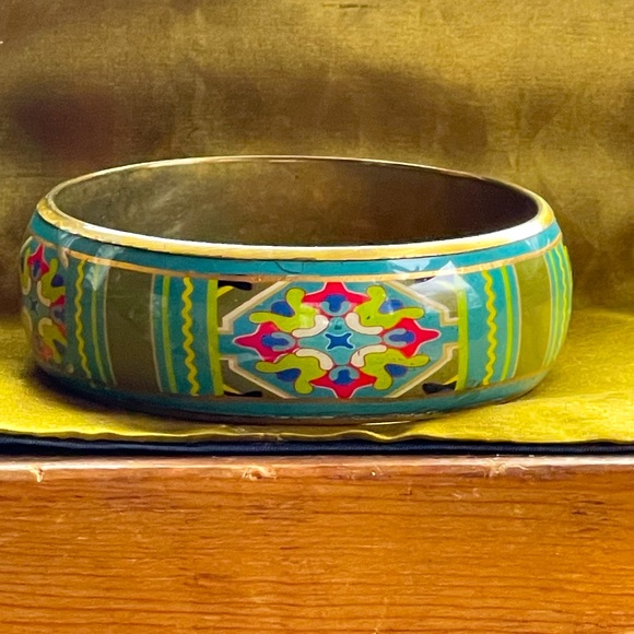 Vintage Jewelry - Vintage enamel brass bangle bracelet